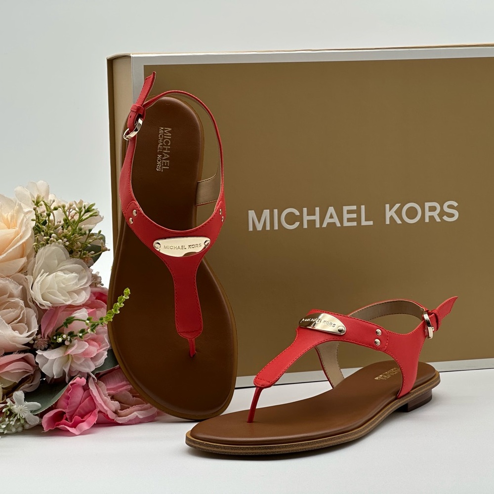 Michael Kors Women's MK Plate Leather Flat Thong Sandals Size 6.5